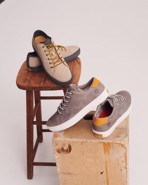 YOUTH SNEAKERS