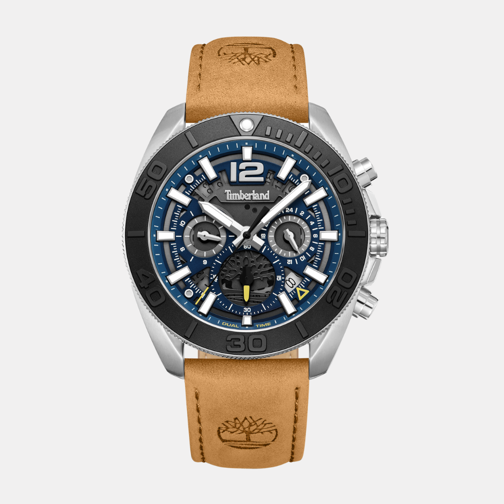 Timberland® Marshfield Watch for Men. Stainless steel case with a navy blue dial and clear markers. Warm wheat leather strap for a classic and timeless look with a touch of nautical flair.