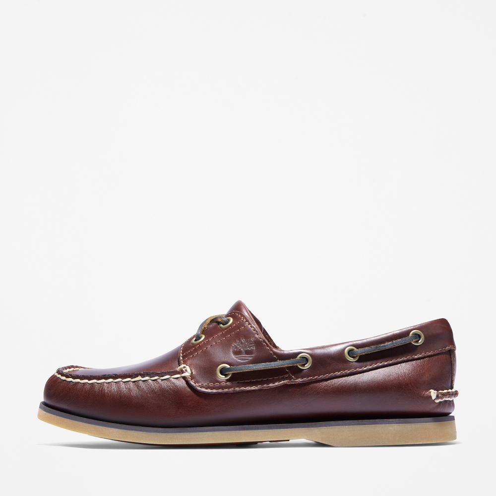 TimberlandÃ‚Â® Classic 2-Eye Boat Shoe for Men. Dark brown leather boat shoe featuring a hand-sewn construction for durability, 360Ã‚Â° lacing system for a secure fit, leather-lined footbed for comfort, and non-marking outsole for traction. Perfect for casual wear or boat days.
