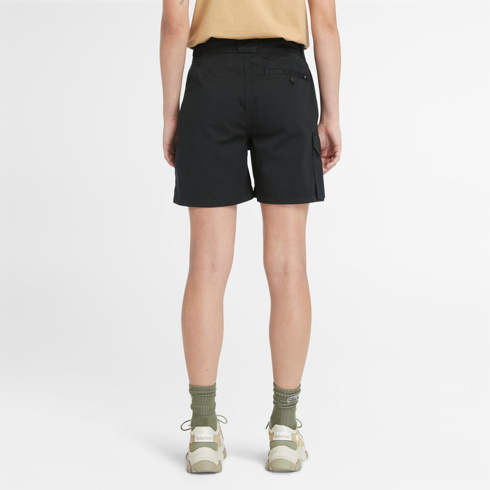 imberland® Brookline Utility Cargo Shorts for Women. High-waisted cargo shorts with multiple pockets for a stylish and functional look.  Perfect for everyday wear and outdoor adventures.