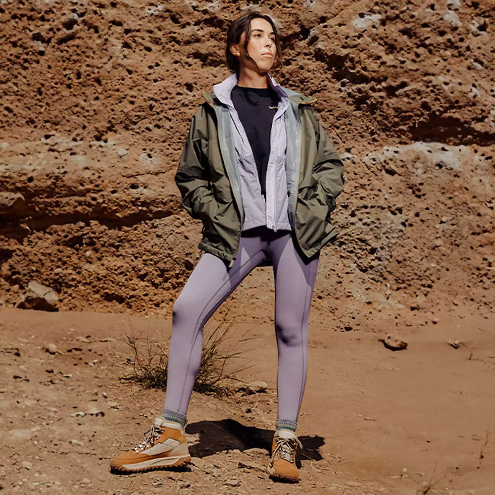 Timberland¡ Women's Jenness Waterproof Packable Jacket. Lightweight, waterproof fabric for breathability and protection. Tier 3 waterproof technology with fully sealed seams for dryness. Packable design folds into a pouch for portability. Adjustable hood for extra coverage