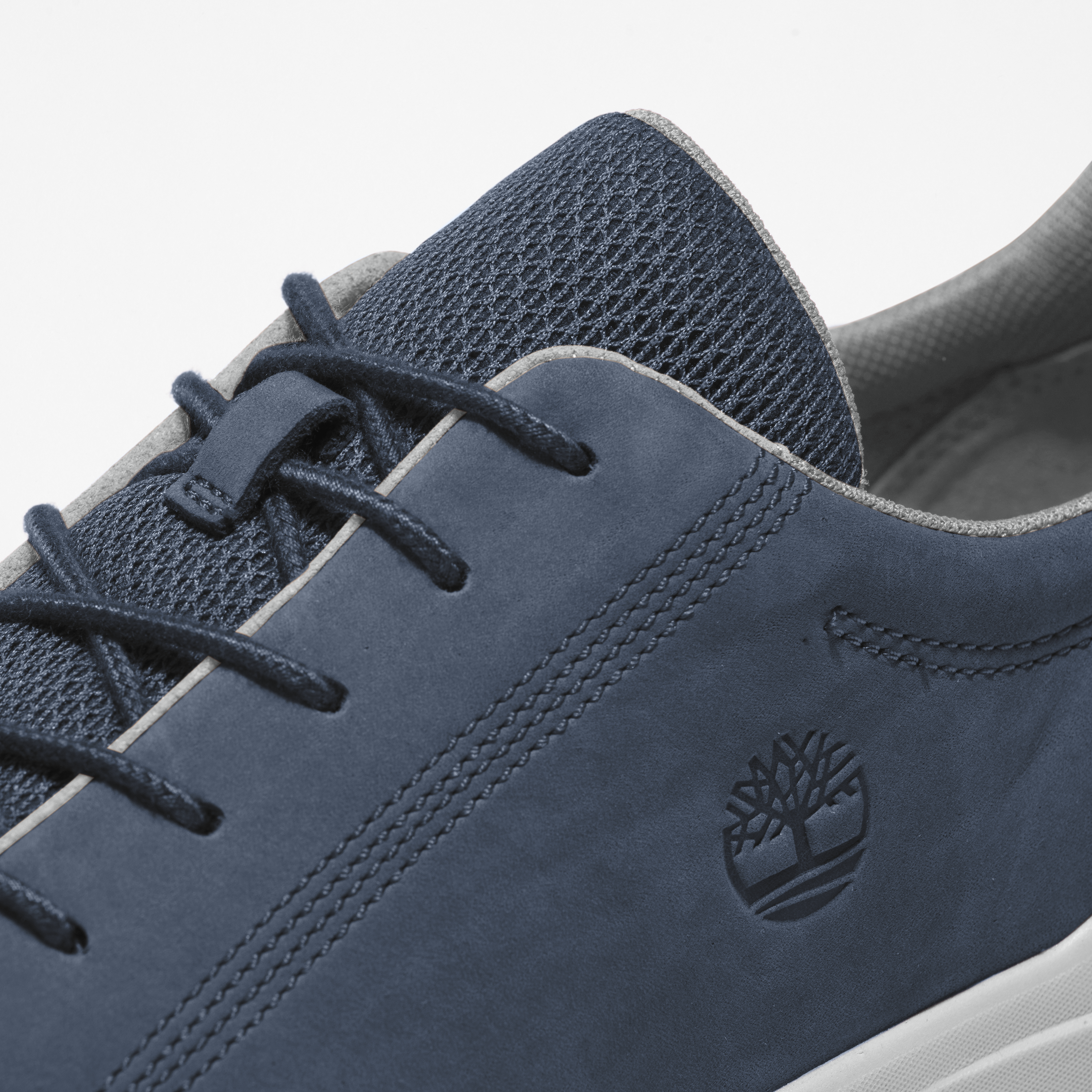 Seneca Bay Low Lace Up Sneaker  For Men