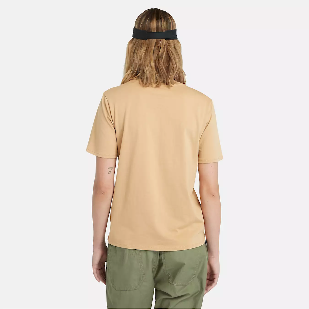Timberland Dunstan Short Sleeve Tee for Women. Light beige t-shirt with a relaxed fit, crewneck, and soft fabric. Versatile for casual wear.