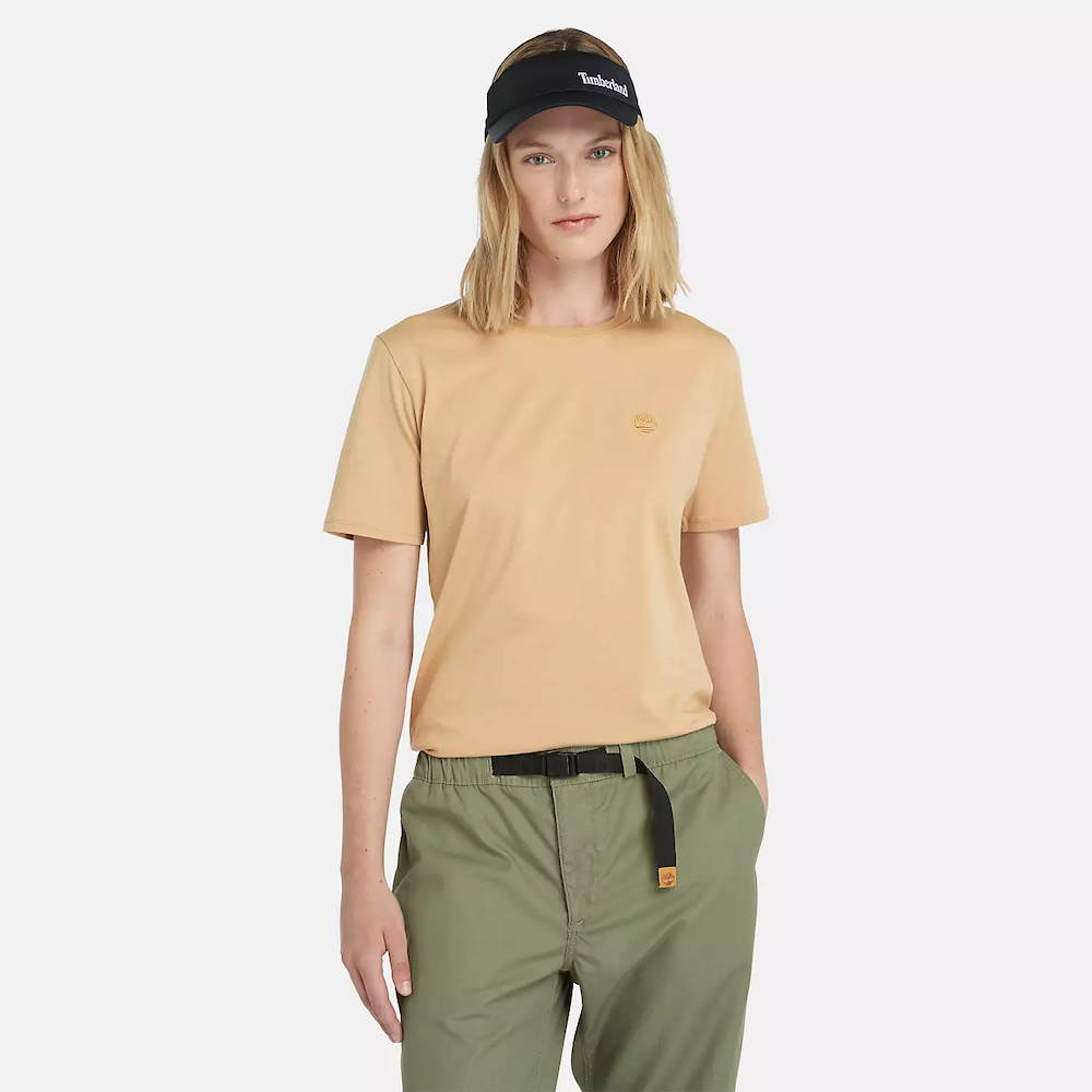 Timberland® Dunstan Short Sleeve Tee for Women. Light beige t-shirt with a relaxed fit, crewneck, and soft fabric. Versatile for casual wear.