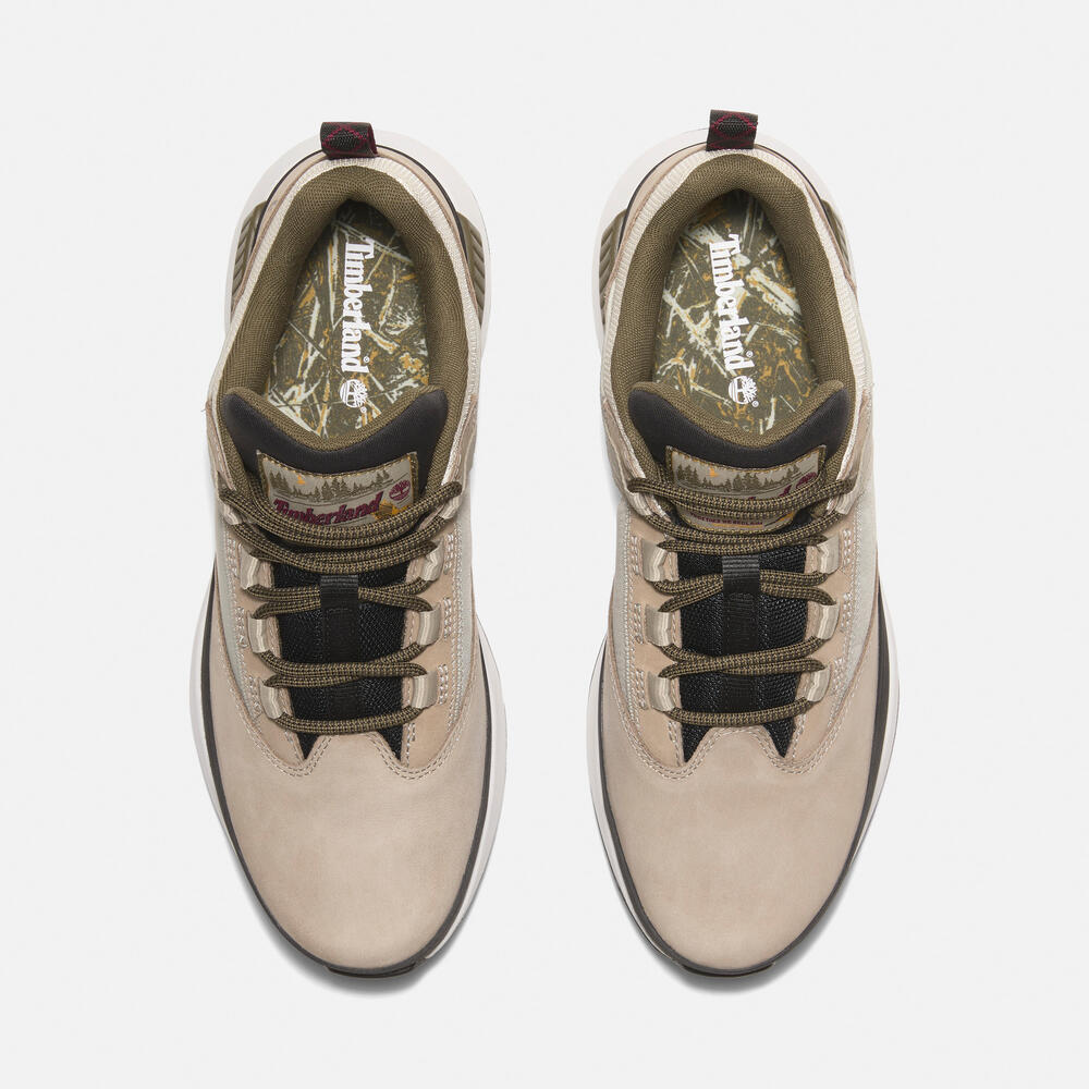 Timberland Euro Trekker Low Lace-Up Sneaker for Men in Light Taupe. Light taupe sneaker with lace-up closure. Comfortable and stylish for everyday wear.