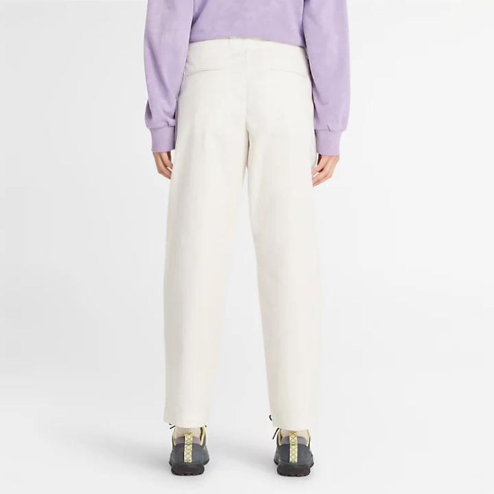 Vintage white Timberland¡ Utility Fatigue Trousers for Women. Heavy-duty cotton twill for durability. Straight leg with slight taper. Cargo pocket with flap and side pockets for storage. Button and fly closure. Fixed waist.