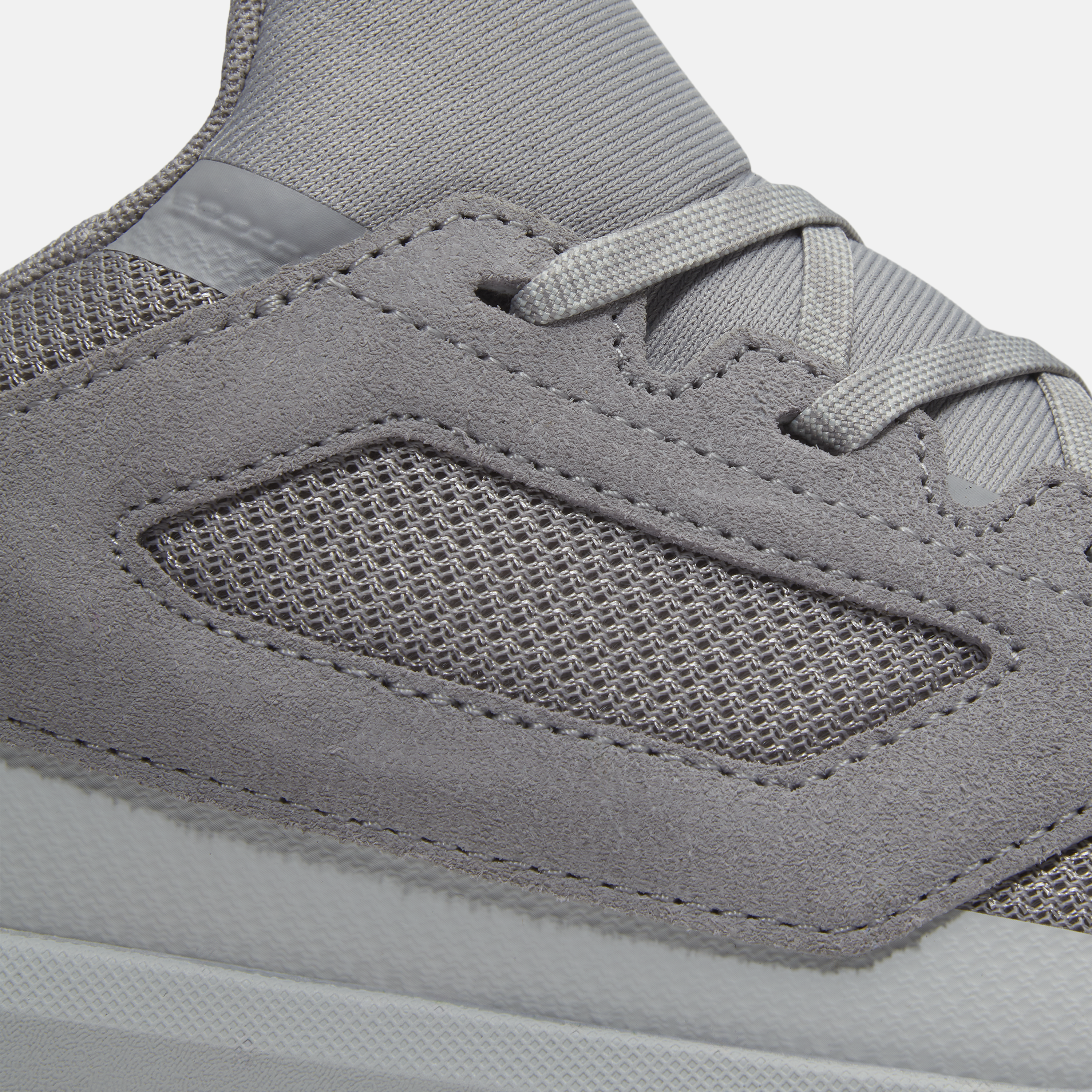 Motion Ledge Low Lace Up Mesh Sneaker For Men