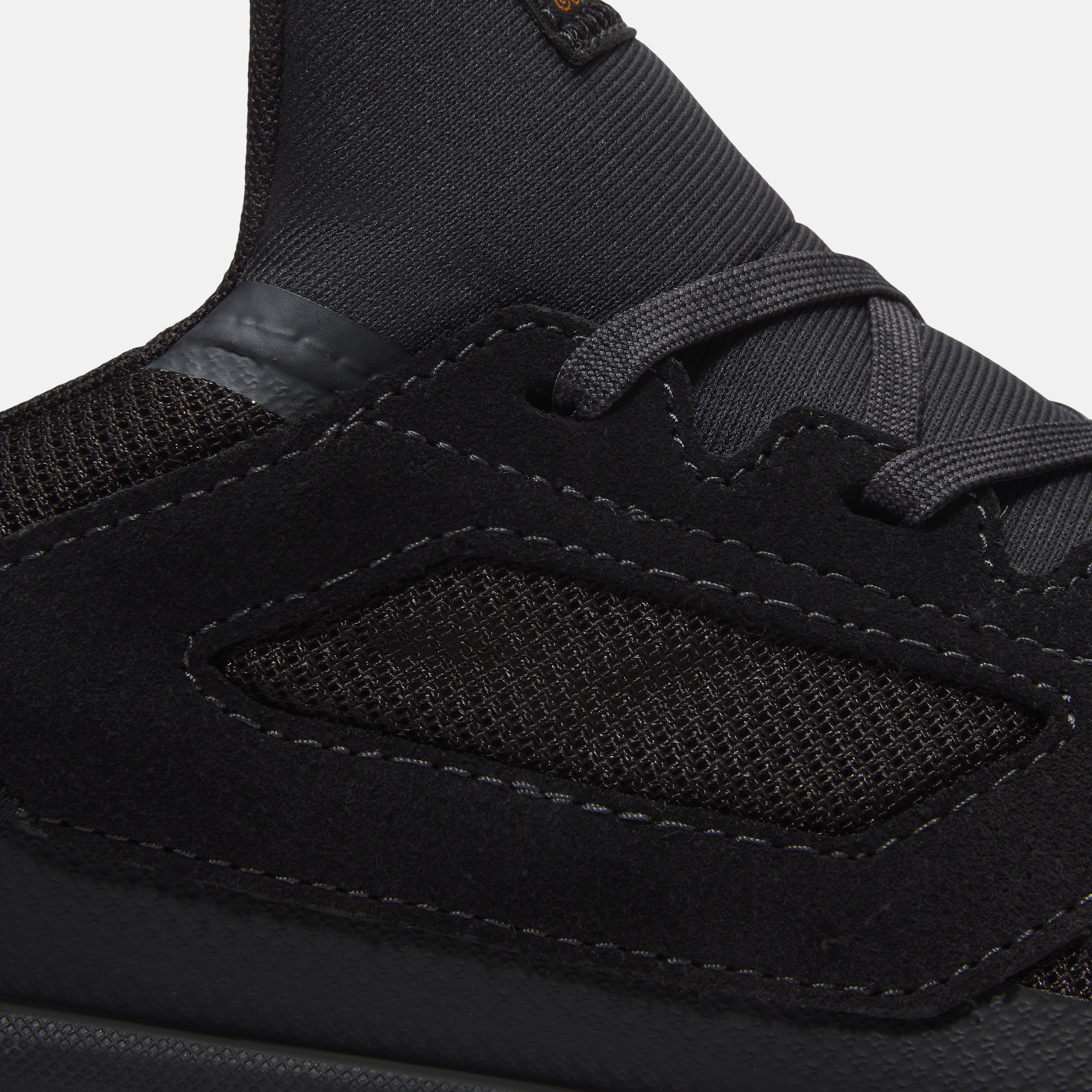 Motion Ledge Low Lace Up Mesh Sneaker For Men