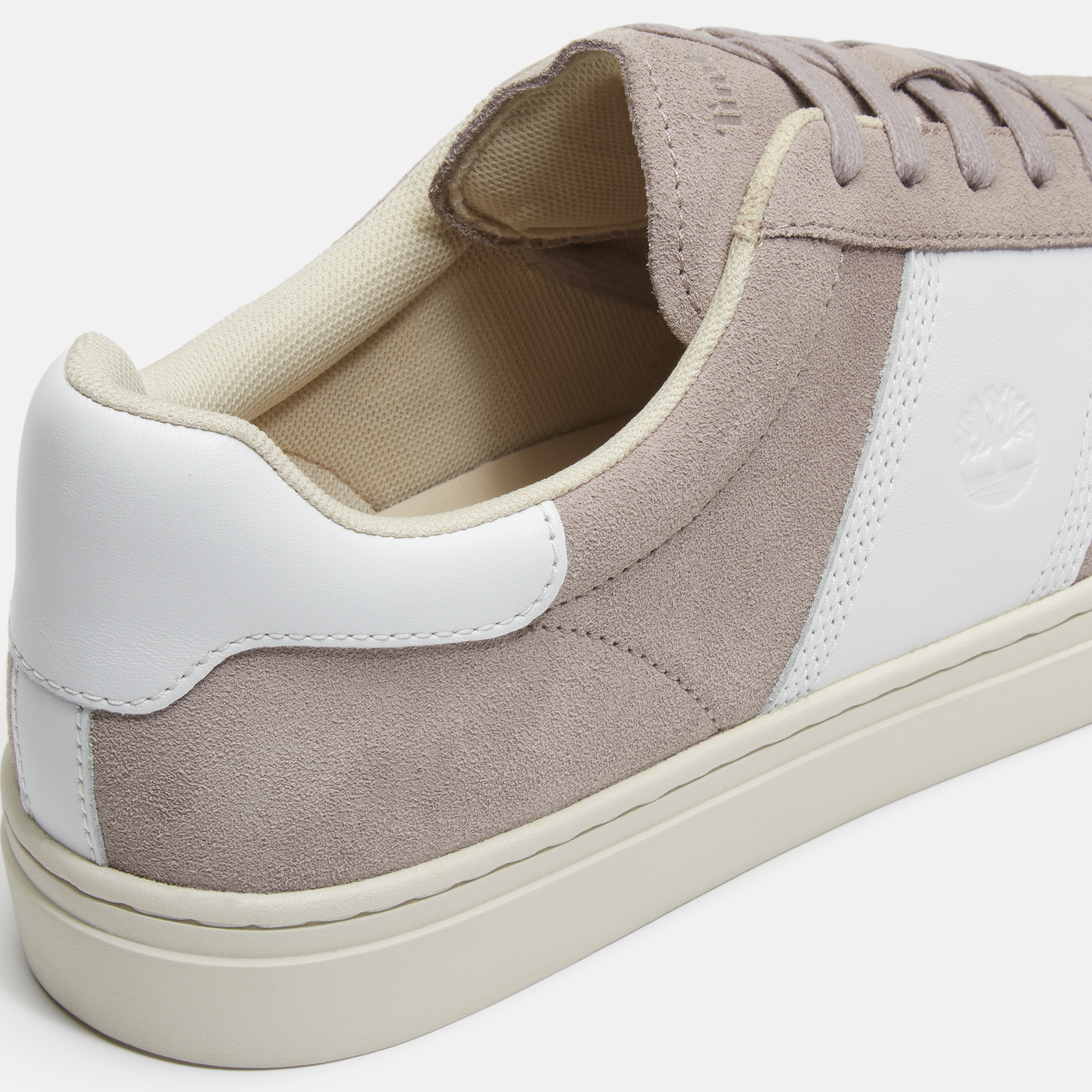 Lisbon Street Low Lace Up Sneaker For All Gender